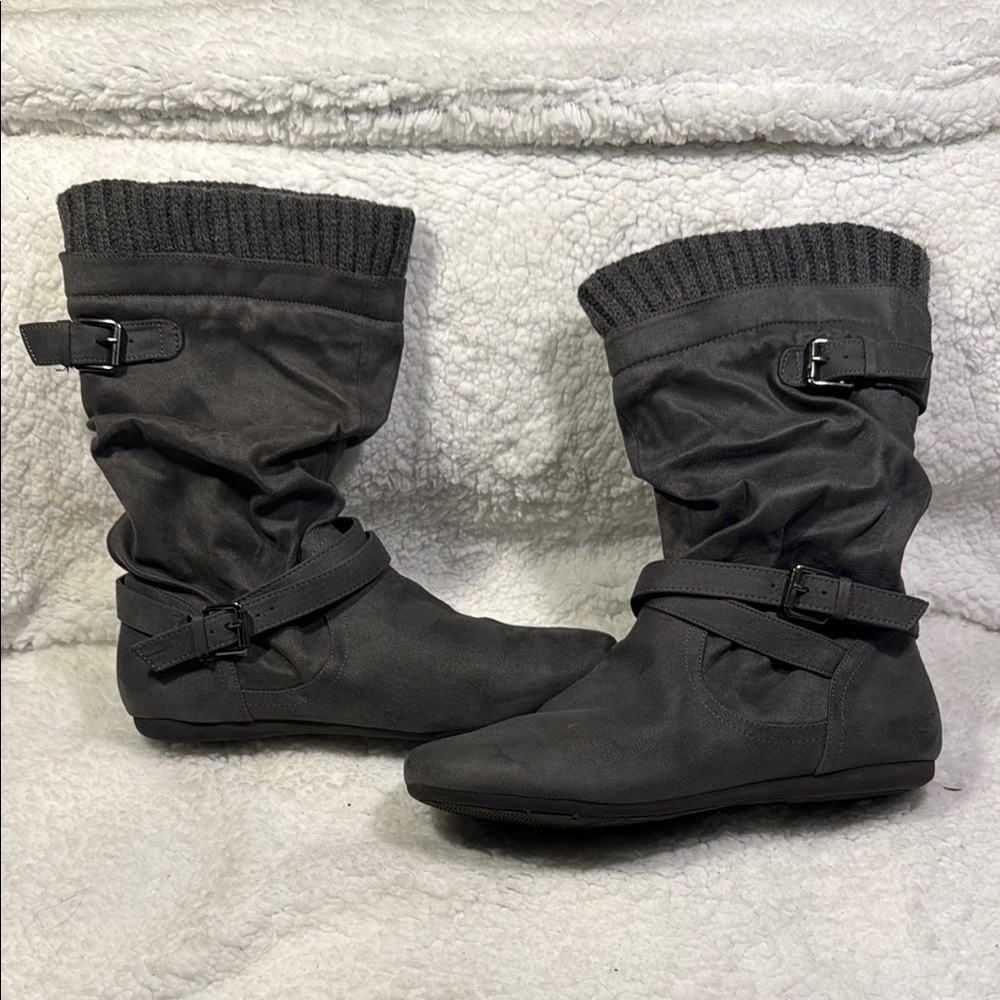 Report Gray Winter Boots with Slouchy Style